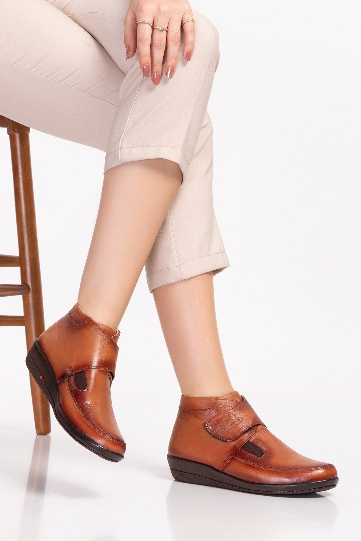 Valencifit Softrix Ortopedik Deri Kadın Botları (DİA-009)